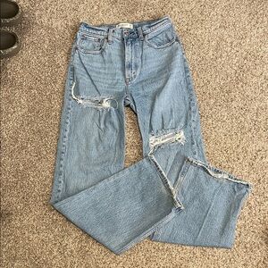 Abercrombie & Fitch 90s Relaxed High Rise Blue Jeans